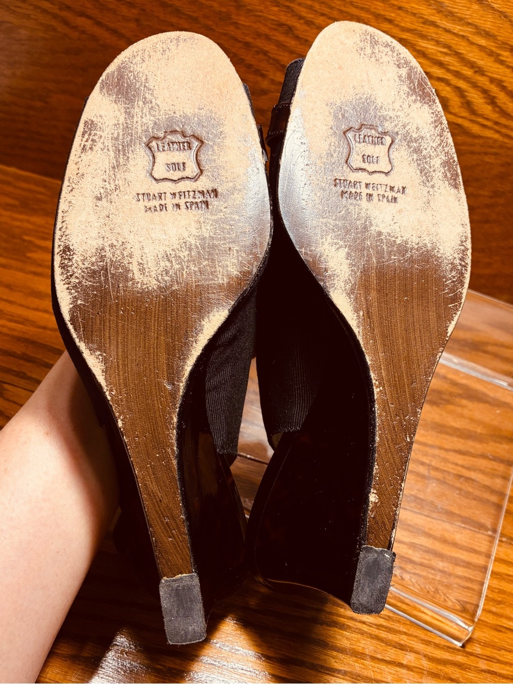 Stuart Weitzman Tortoise Patent Slingback Wedge Sandals Buckle Accent Black 9.5 - Picture 8 of 12